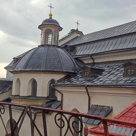 Апартаменти Сонячна Мансарда Кам'янець-Подільский Екстер'єр фото